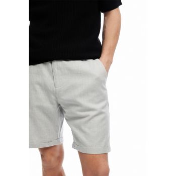 Pantaloni scurti uni din amestec de in cu terminatii plisate