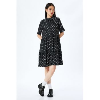 Rochie mini cu buline si terminatie cu volane