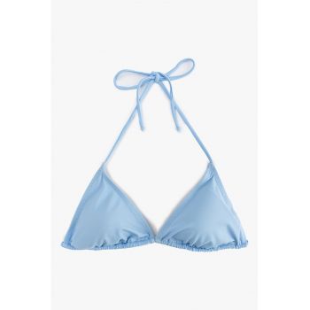 Sutien de baie cu cupe triunghiulare