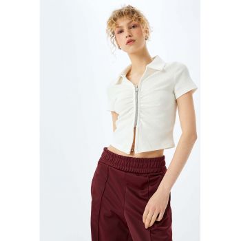 Tricou crop cu fermoar si decolteu in V