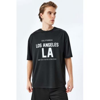 Tricou cu imprimeu text