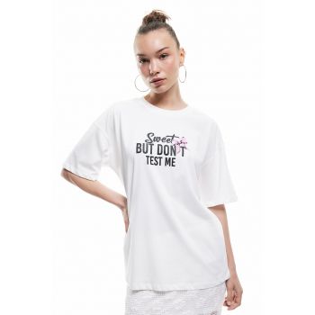 Tricou cu imprimeu text