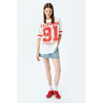 Tricou lejer cu imprimeu text
