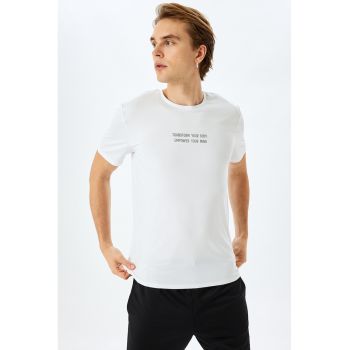 Tricou slim-fit cu mesaj