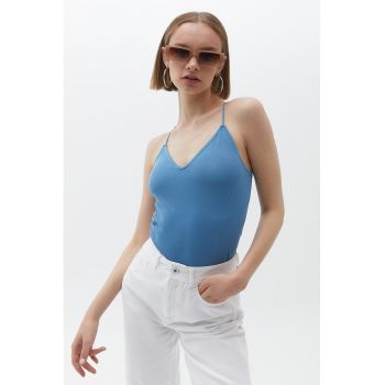 Body uni cu decolteu in V