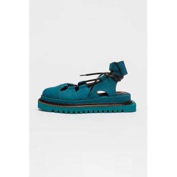 Pantofi flatform de piele cu decupaj pe spate