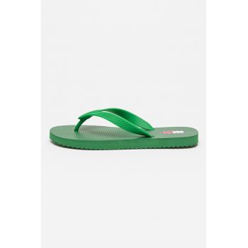 Papuci flip-flop texturati