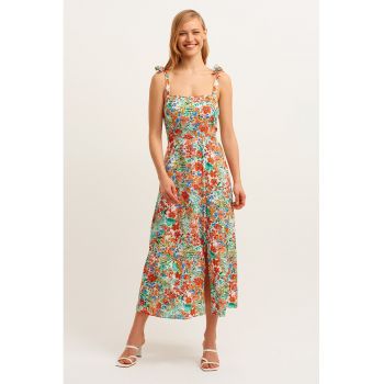 Rochie cu imprimeu si slituri laterale