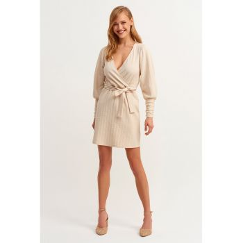 Rochie mini texturata cu snur in talie