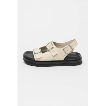 Sandale din piele cu talpa flatform si catarame