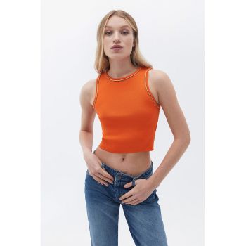 Top crop cu detalii stralucitoare