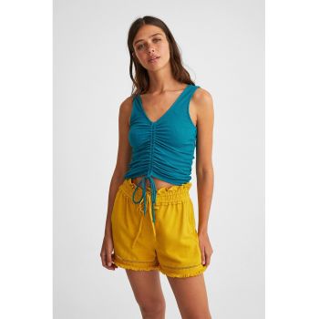 Top crop cu fronseuri frontale