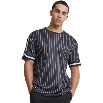 Tricou in dungi cu decolteu la baza gatului
