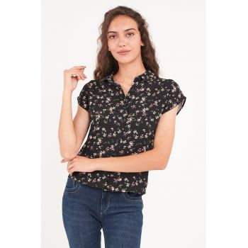 Camasa cu model floral si maneci scurte