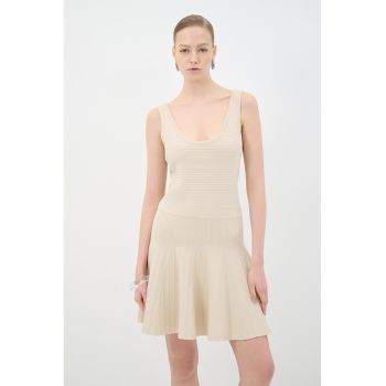 Rochie mini evazata cu decolteu rotund si model in dungi